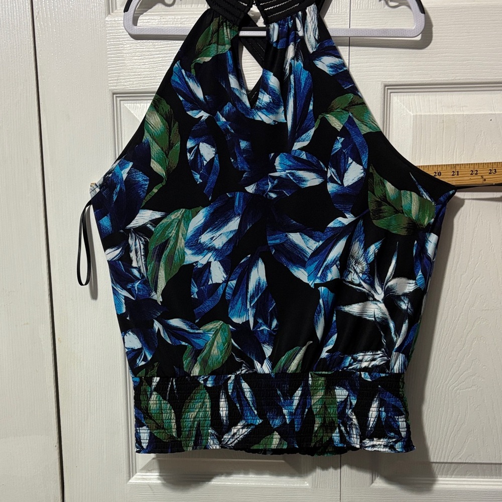White House Black Market Black and Blue Leaf Print Tank Top - Picture 5 of 5